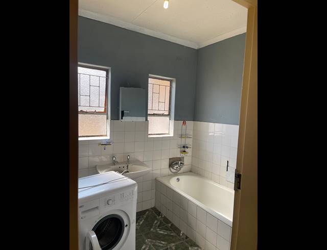 4 BEDROOM HOUSE FOR SALE IN SIGNAL HILL